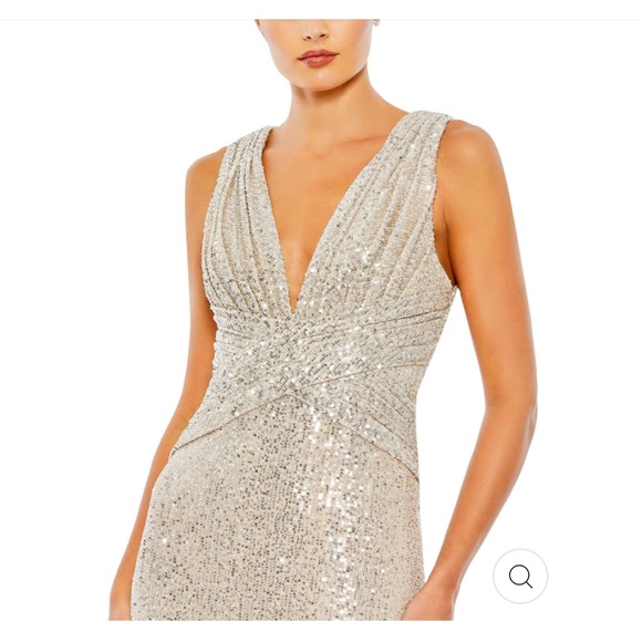 MAC DUGGAL SZ 18 nwt FULLY SEQUENCED GOWN DRESS. Nude color - Picture 3 of 5